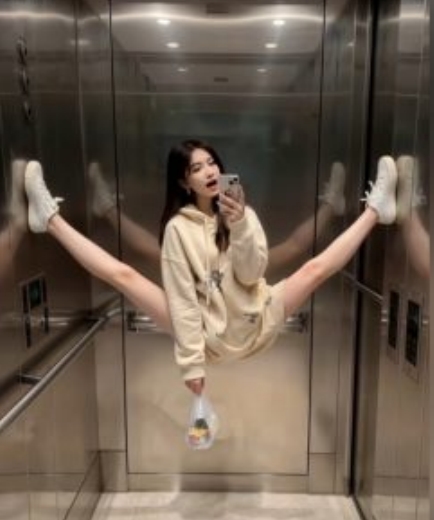 AI生成电梯一字马美女制作教程，条条流量上万，别再在外面被割韭菜了，全流程实操-86资源库